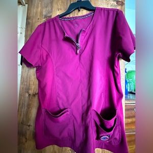 Koi lite scrub set. Pants and top. Size Xl wine color